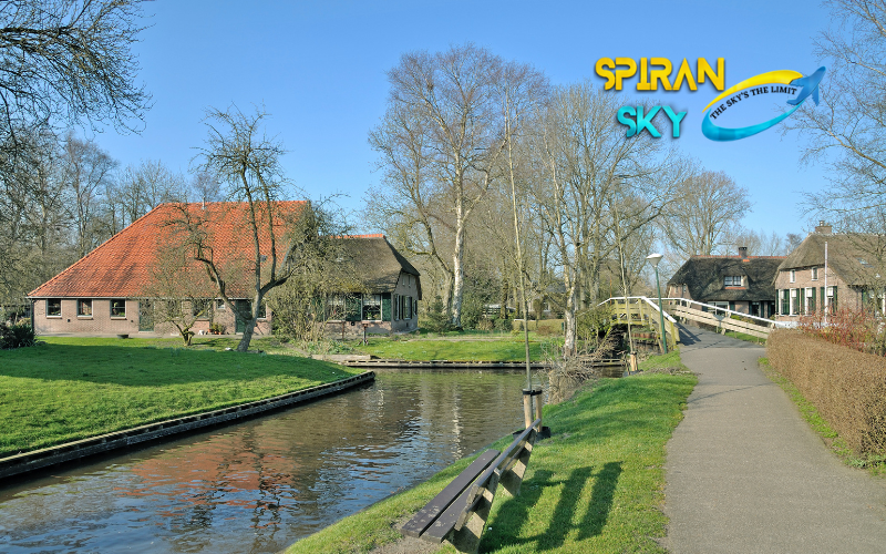 Netherlands' Giethoorn Village A Wonderful Location To Visit