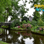 Visit the Magical Dutch Village of Giethoorn